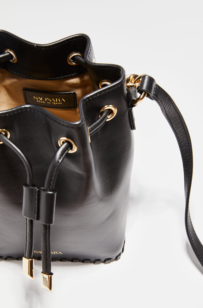 SAONARA MINI BUCKET BLACK LEATHER