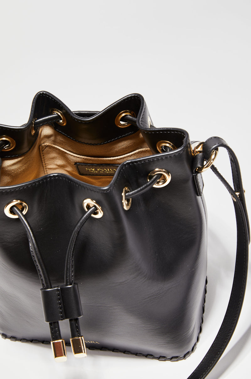 BUCKET BLACK LEATHER