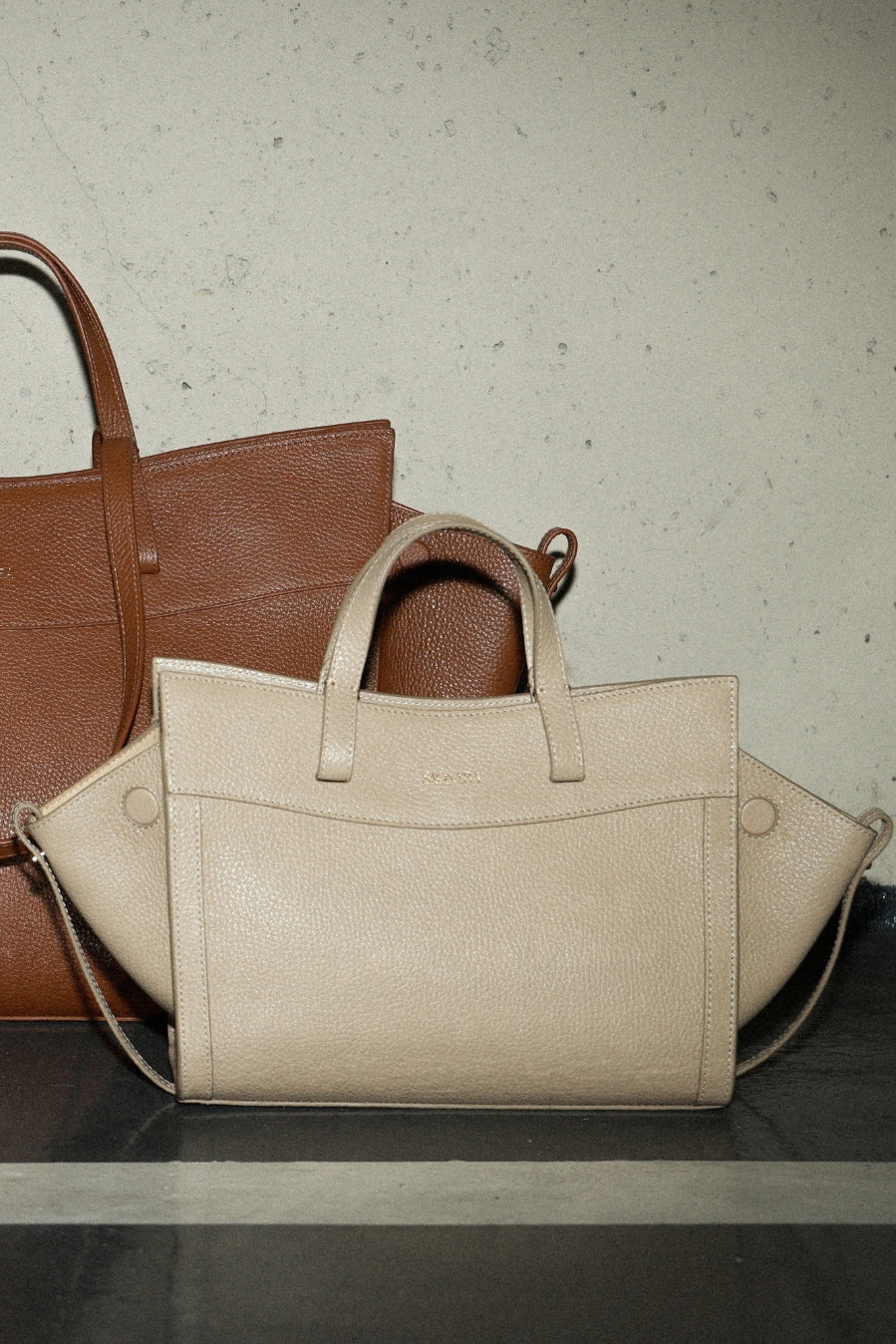 SAONARA SHOPPING BAG MOKA LEATHER